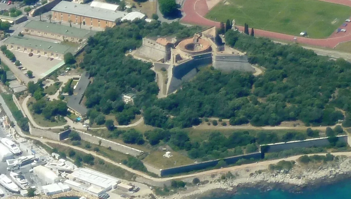 Fort carré