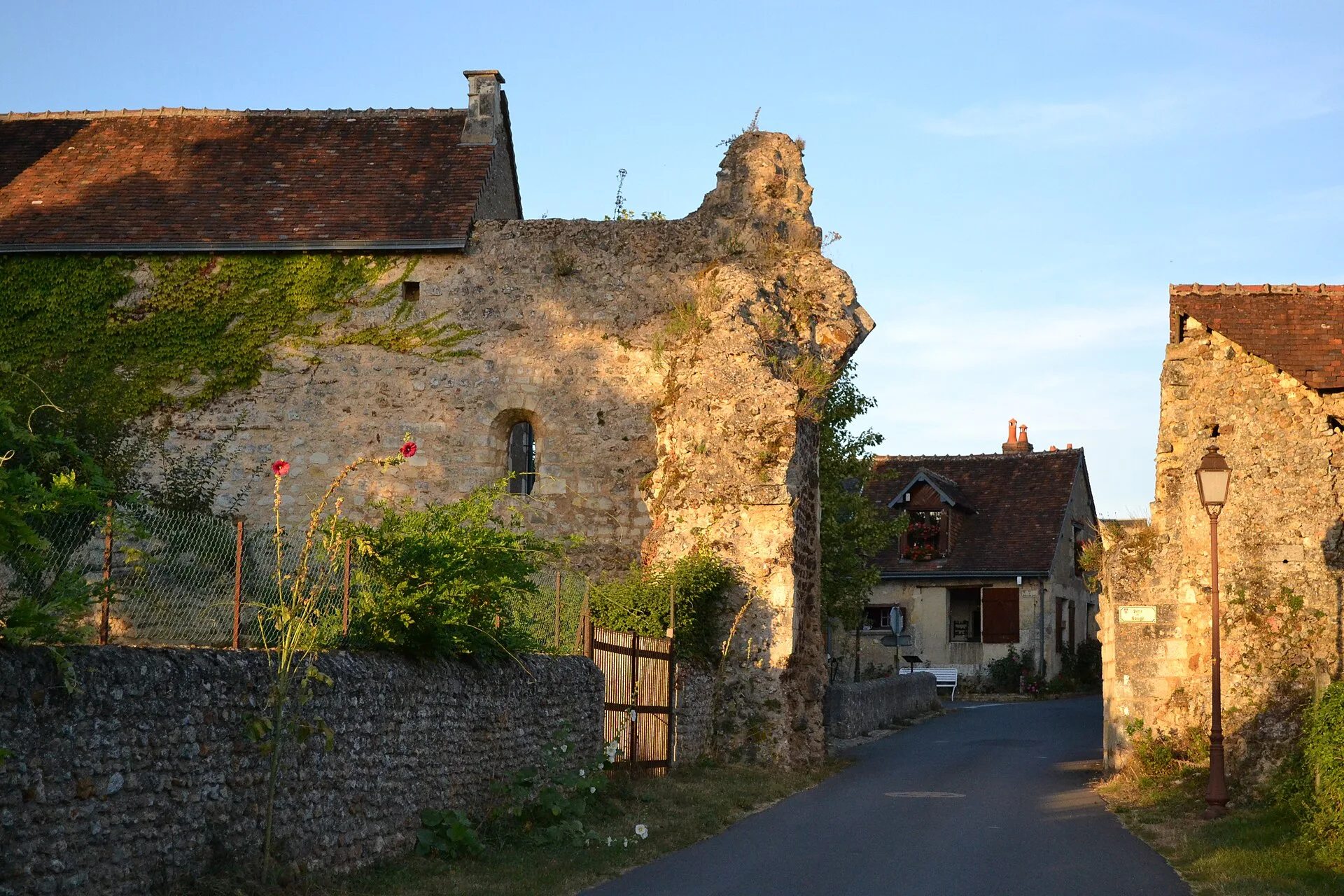 Fortifications de Trôo, Trôo – Loir-et-Cher