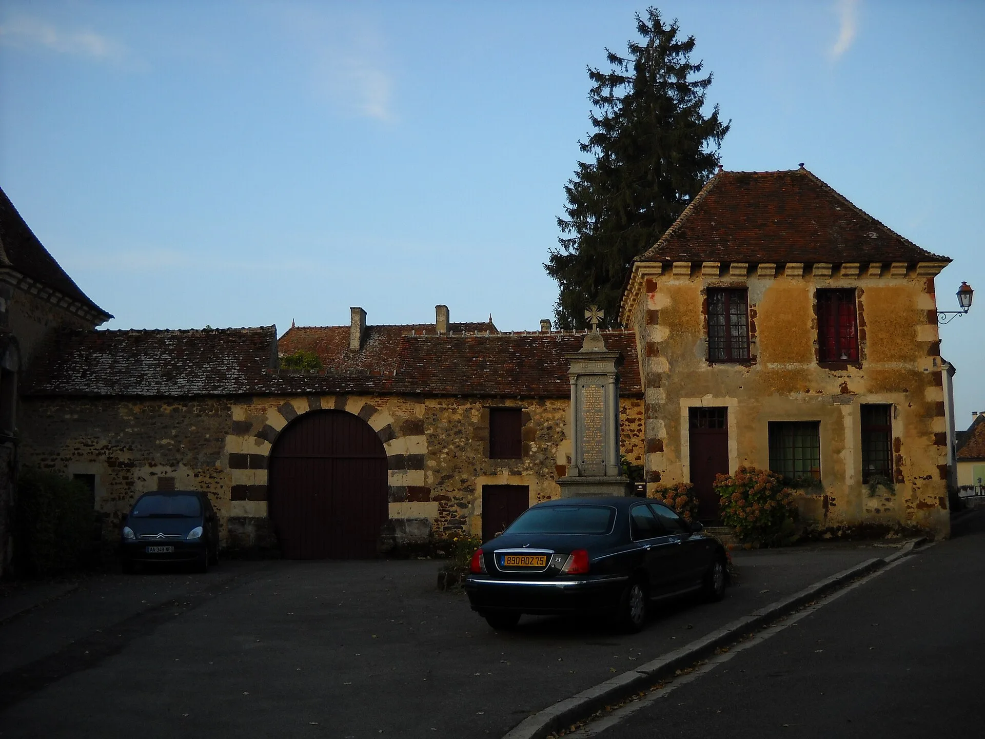 Logis de l'Évêque, La Perrière – Orne