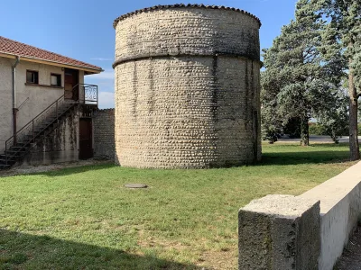 Maison forte de Montherot de Balan