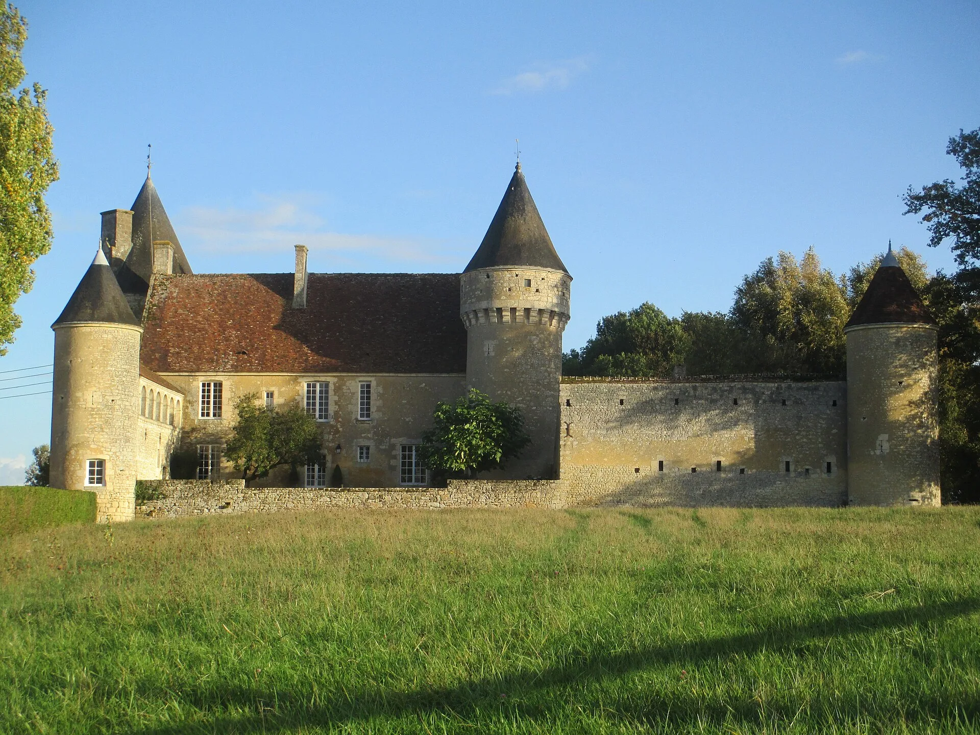 Manoir de Langenardière, Saint-Cyr-la-Rosière – Orne