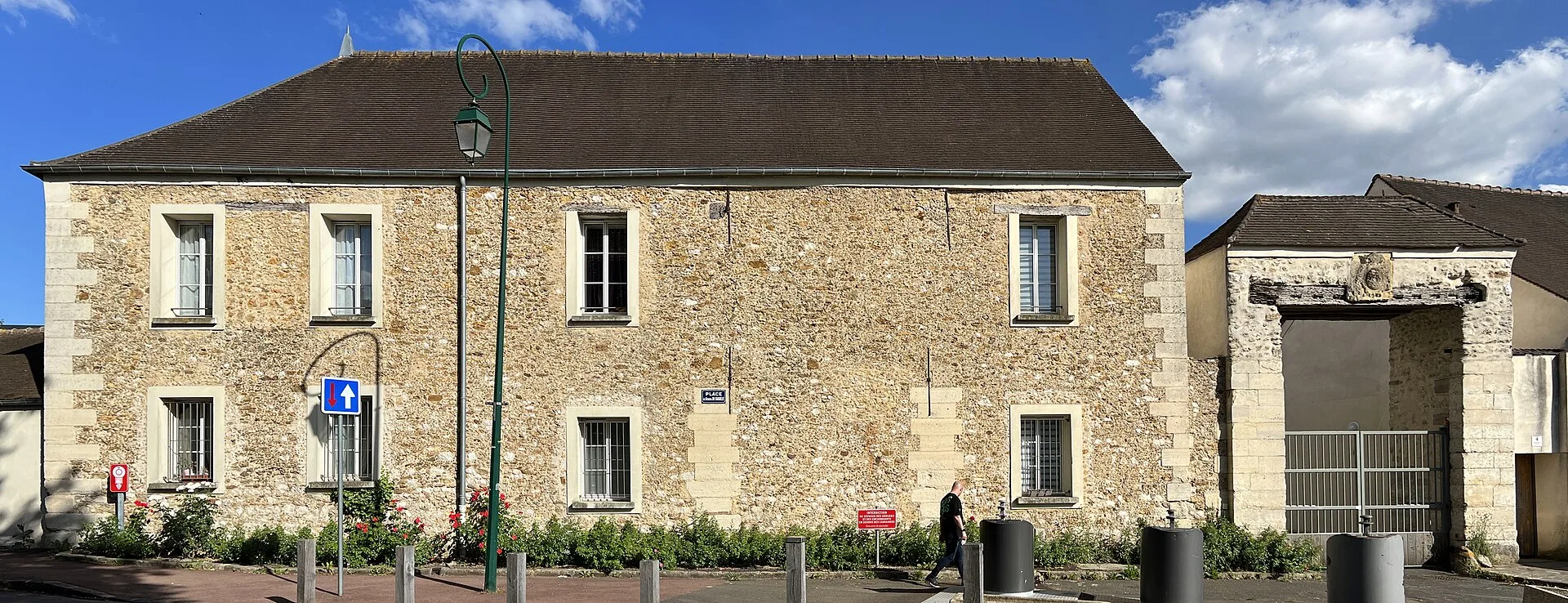 Manoir de Montigny et ferme de Saint-Leu