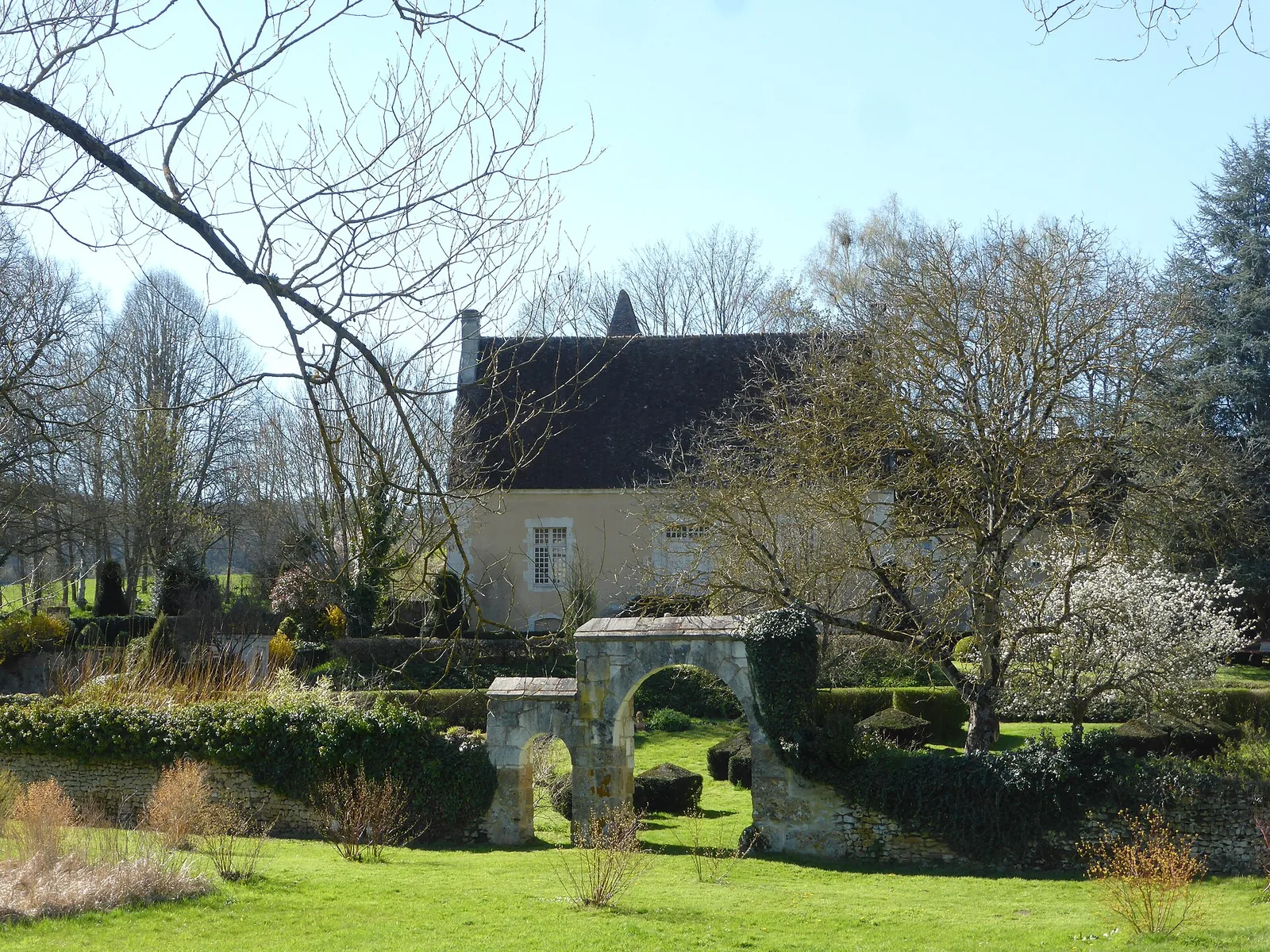Manoir de Pontgirard, Monceaux-au-Perche – Orne