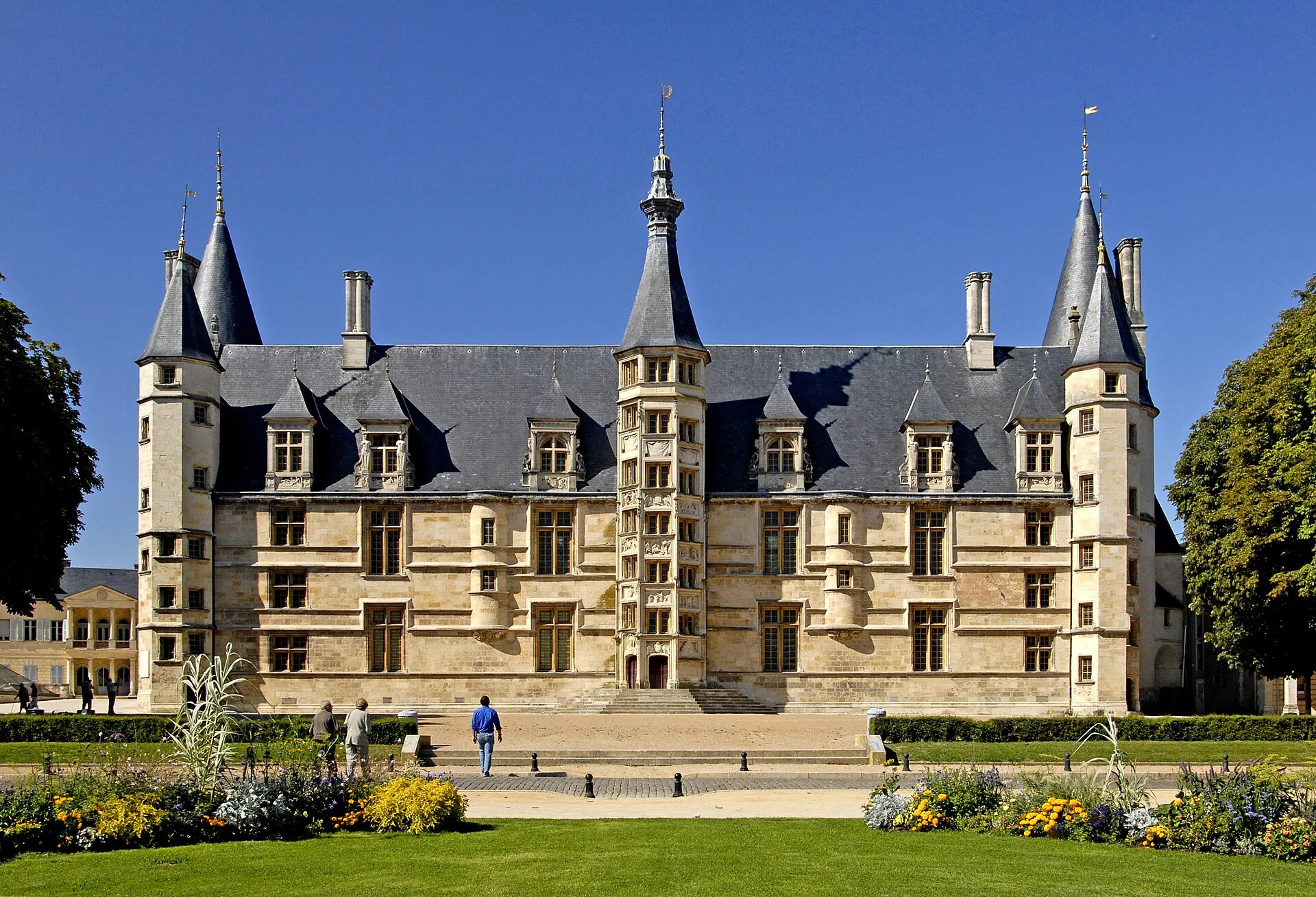 Palais ducal de Nevers, Nevers – Nièvre