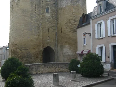 Restes des anciens remparts