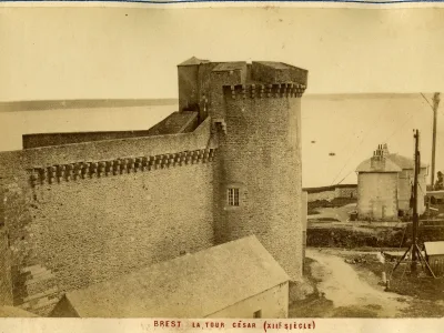 Tour César