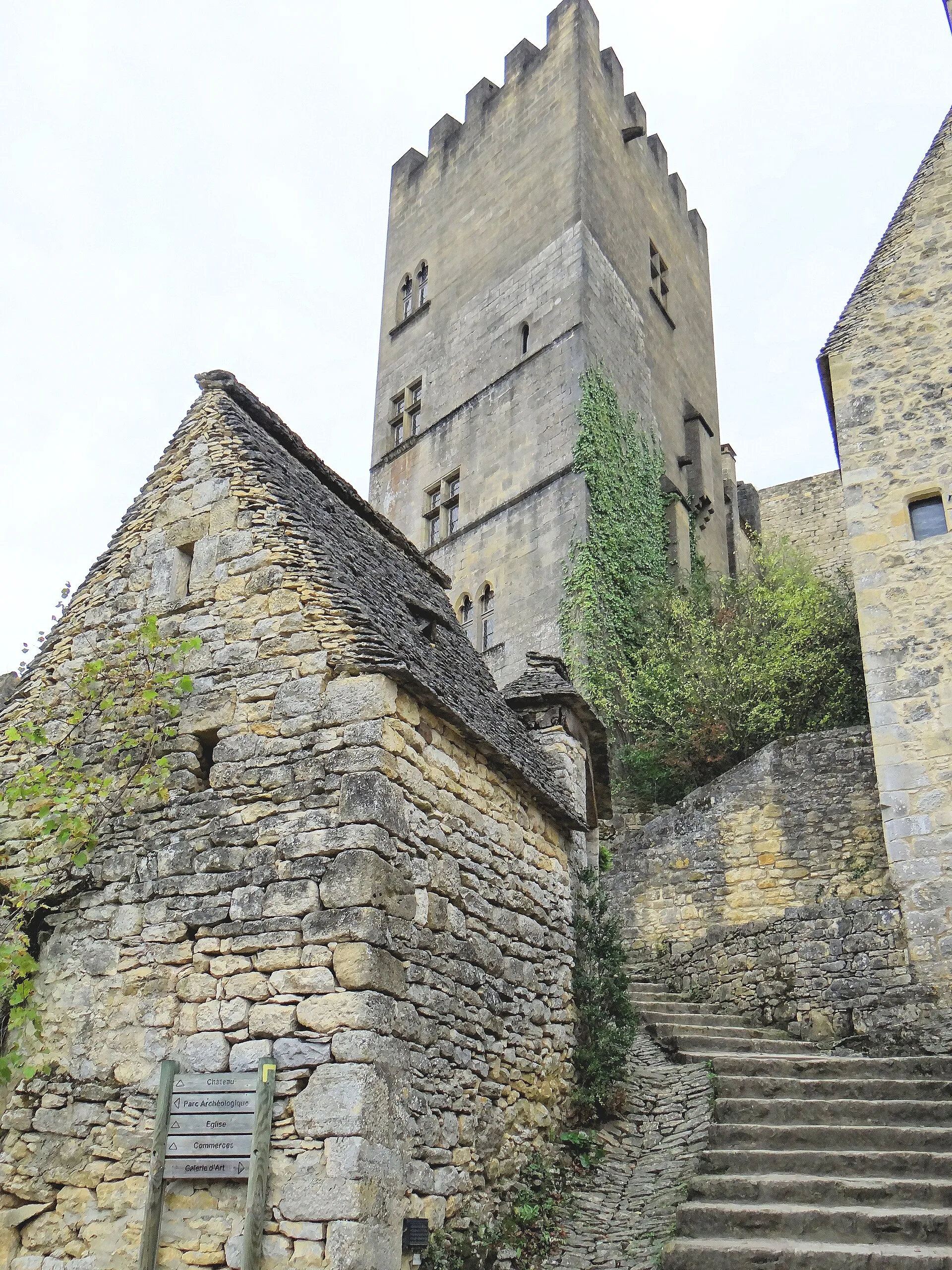 Tour du couvent de Beynac, Beynac-et-Cazenac – Dordogne